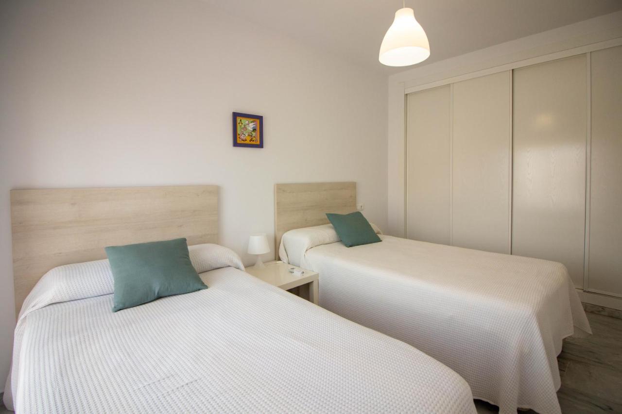 White Dreams Next To The Sea Apartment Алгаробо-Коста Екстериор снимка