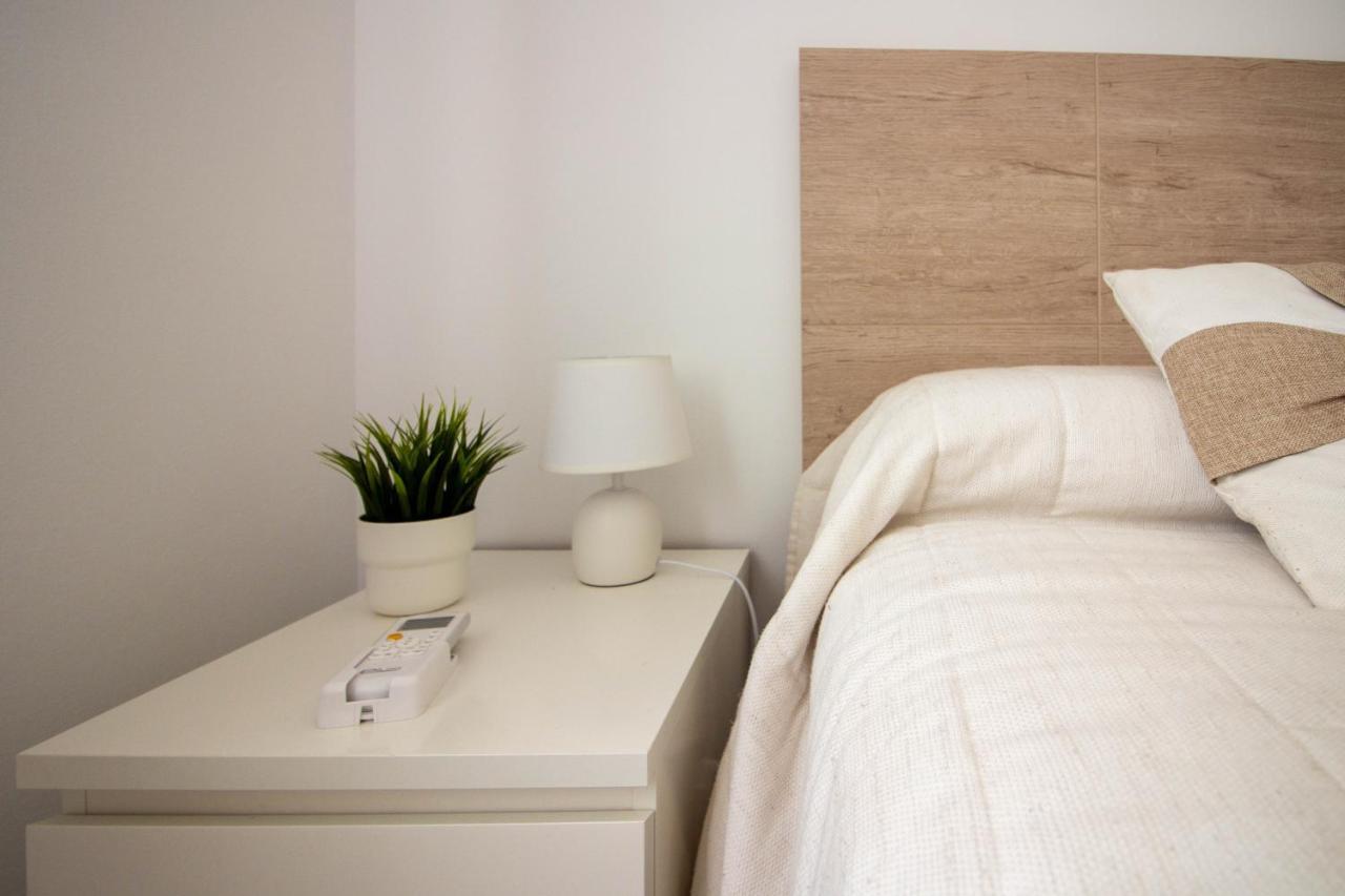 White Dreams Next To The Sea Apartment Алгаробо-Коста Екстериор снимка