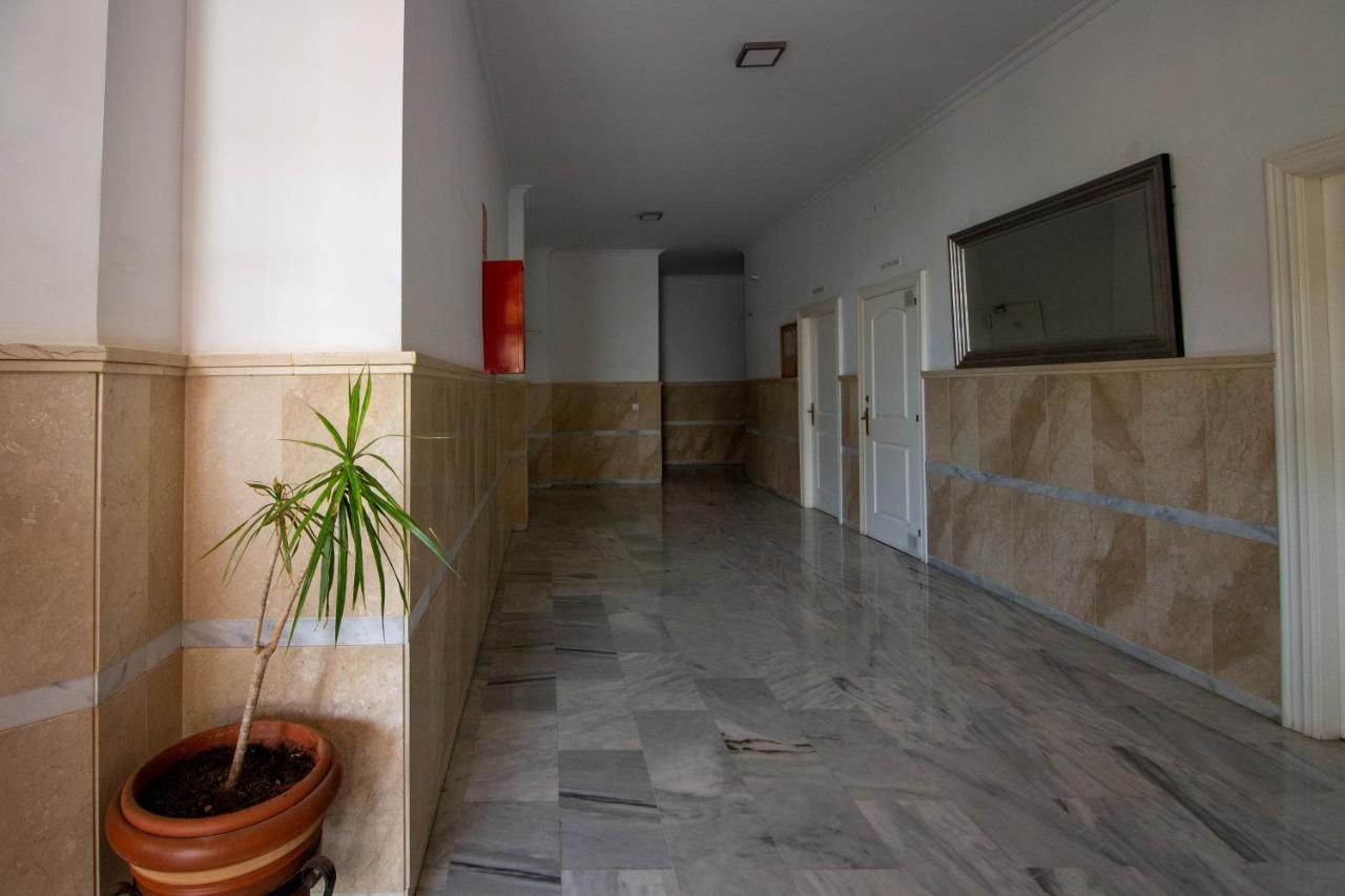 White Dreams Next To The Sea Apartment Алгаробо-Коста Екстериор снимка